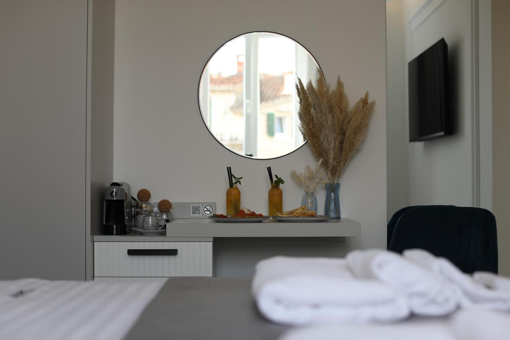 Ma Pe Luxury Rooms Split Værelse billede